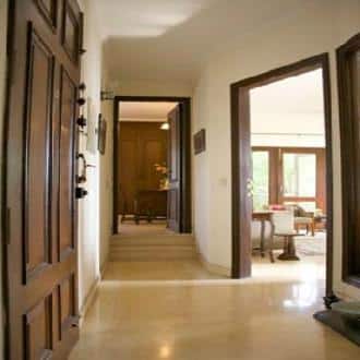 Balaconies That Overlook The Delhi City, New Delhi 4